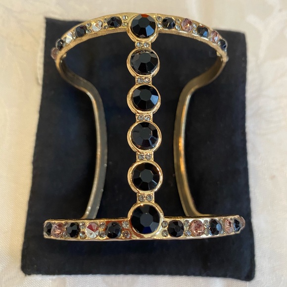 Drop Earrings & Cuff Bracelet Set - Picture 7 of 11